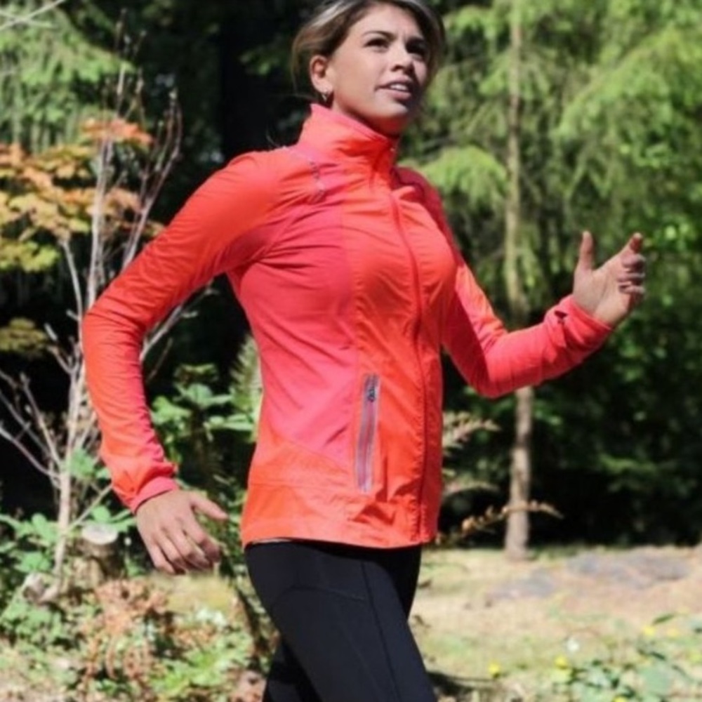 Lululemon Nothin but Run Jacket - Picture 2 of 8